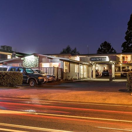 Twin Peaks Lakeside Inn Taupo Eksteriør billede