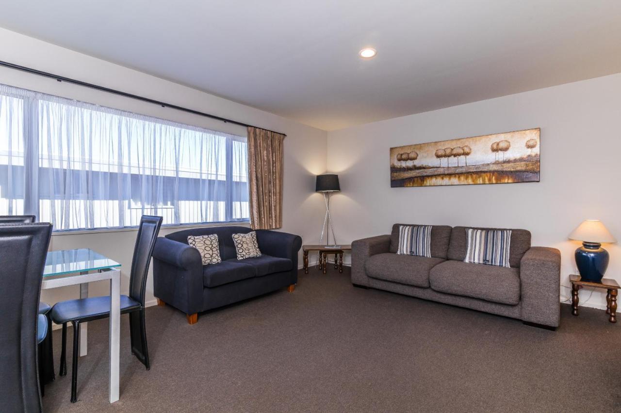 Twin Peaks Lakeside Inn Taupo Eksteriør billede