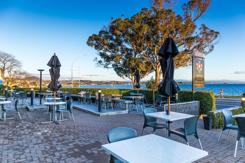 Twin Peaks Lakeside Inn Taupo Eksteriør billede