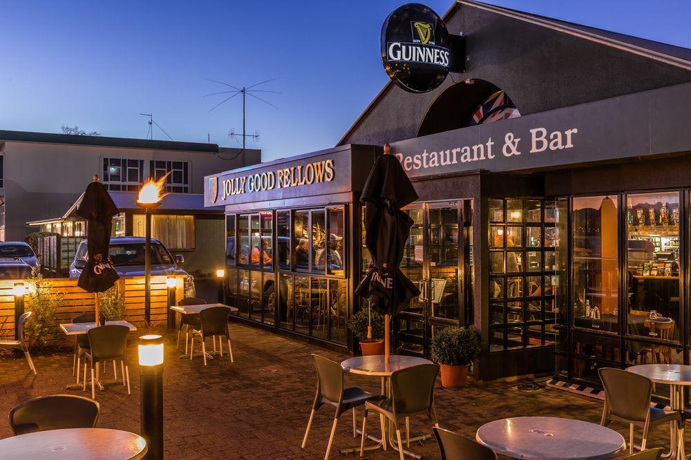 Twin Peaks Lakeside Inn Taupo Eksteriør billede