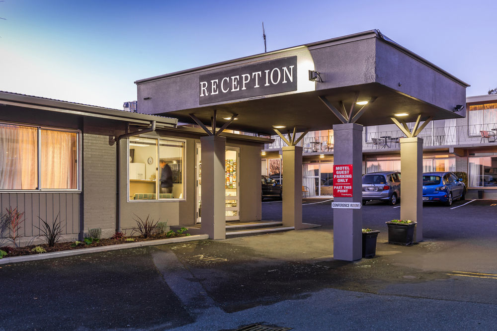Twin Peaks Lakeside Inn Taupo Eksteriør billede